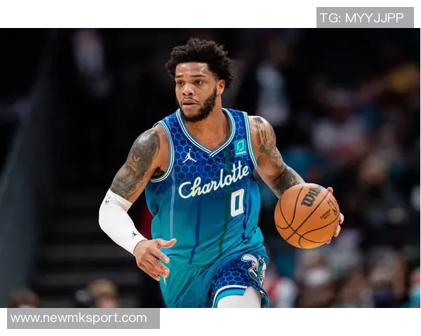 迈尔斯布里奇斯上半场表现出色8投3中贡献14分3助攻并罚球全中